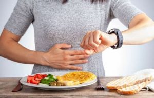 Việc nhịn ăn sáng có thể gây ra nhiều tác động tiêu cực đến sức khỏe, thậm chí còn phản tác dụng trong việc giảm cân